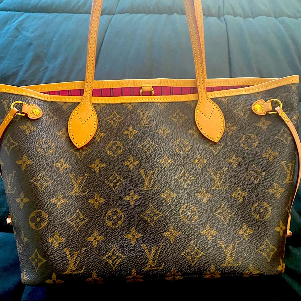 Louis Vuitton Neverfull PM
